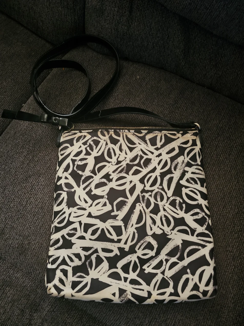 kate spade Black & White Scribble-Print Crossbody Messenger